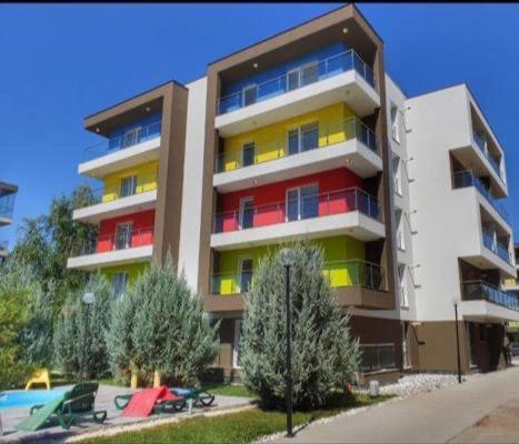 Tranzzit Airport Apartment II Отопень Екстер'єр фото